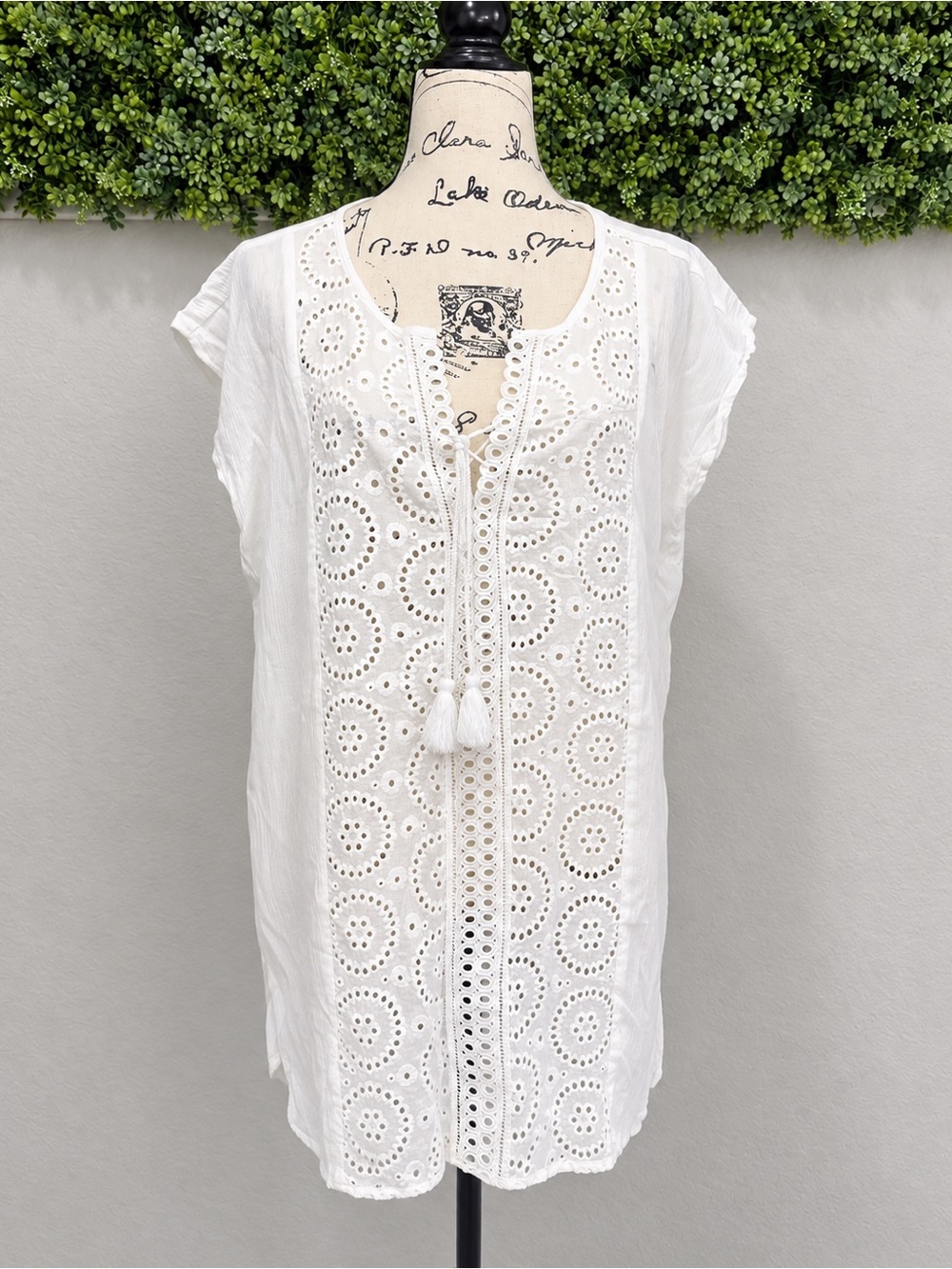 Kona Sol White Eyelet Embroidered Swim Cover Up Tunic Small